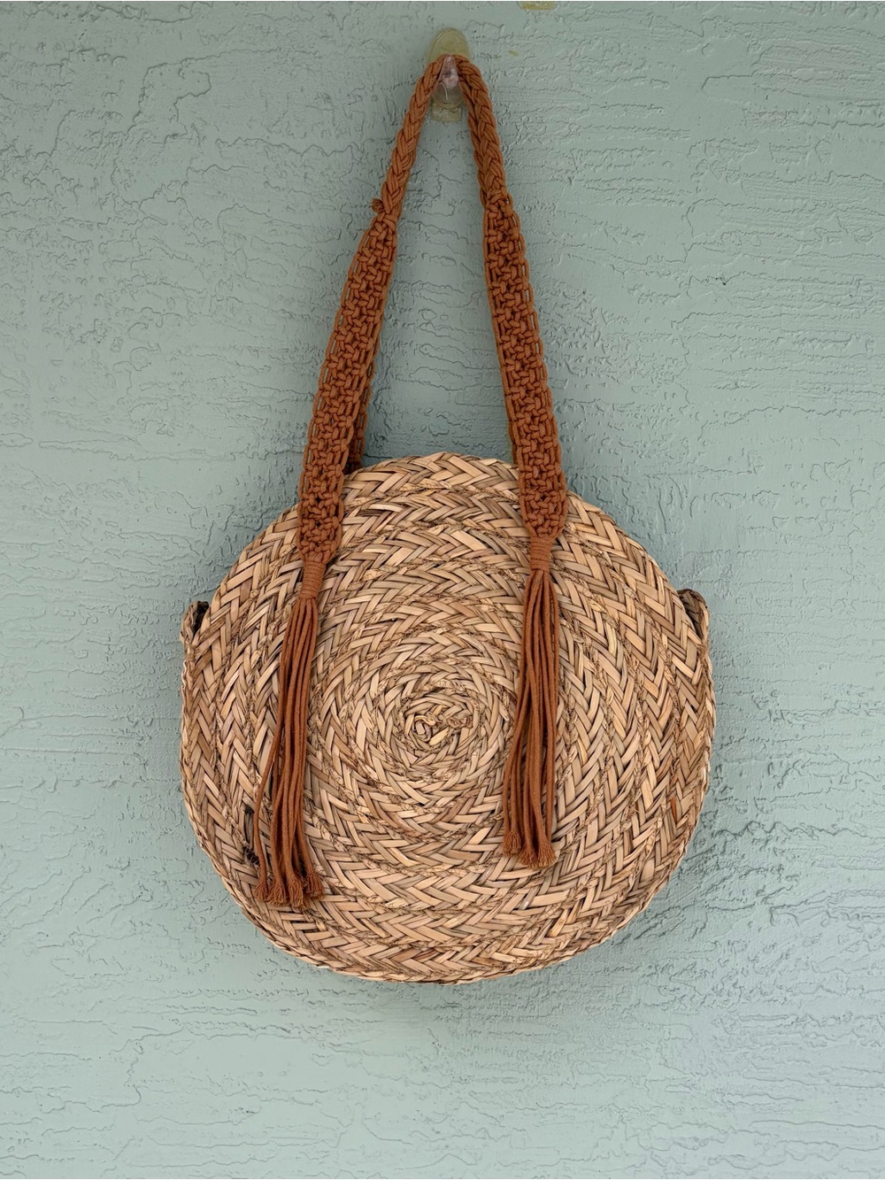 Universal Thread Natural Straw Round Tote with Brown Braided Handles